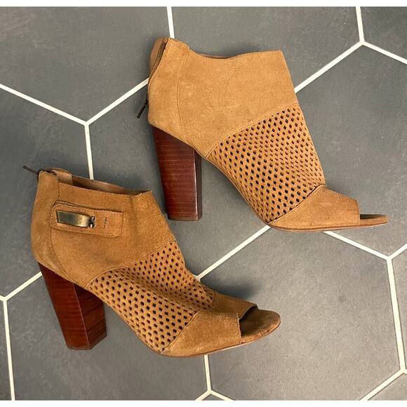 Dolce Vita Tan Suede Perforated Open Toe Block Heel Booties - Size 8.5 - Picture 3 of 8